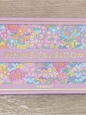 Ace Beauté Whimsical Bloom Floral Eyeshadow Palette - Pink